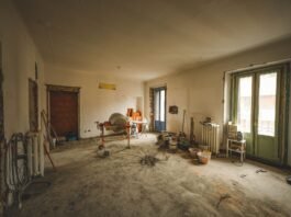 Renovace v cizině není jako oprava doma za rohem
